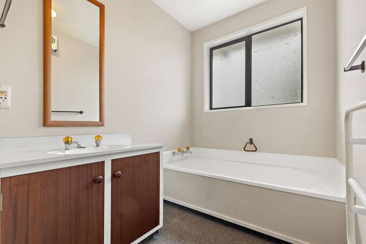 1/49 Trevor Street Hornby_12