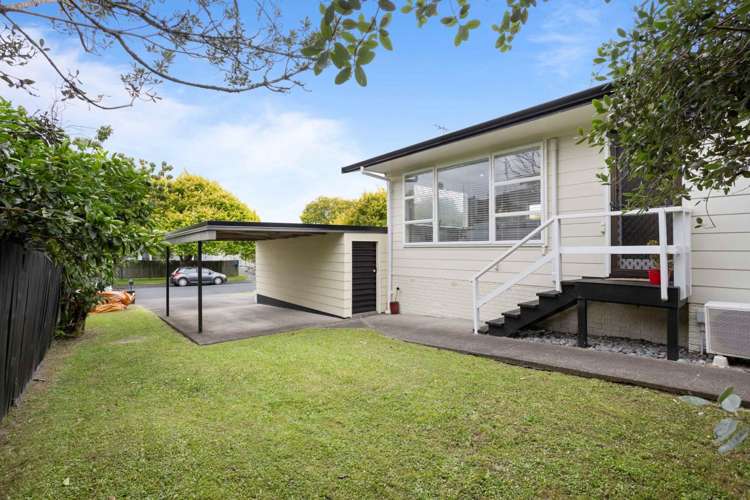 30A Thorburn Avenue Red Beach_12