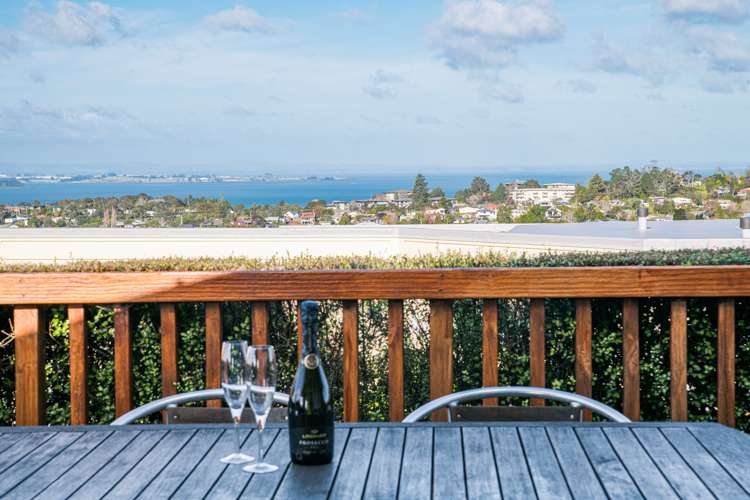 8 Ava Avenue Titirangi_17