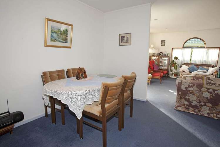 22 Red Hibiscus Road Stanmore Bay_5