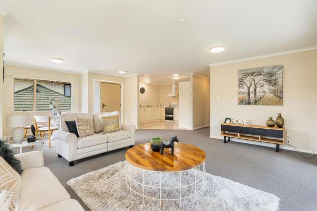 8 Elder Place Massey_3