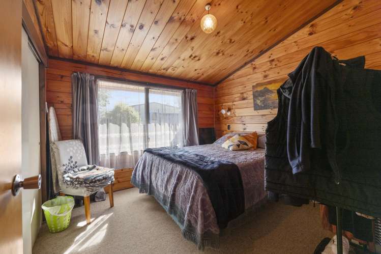 92 High Street Eltham_9