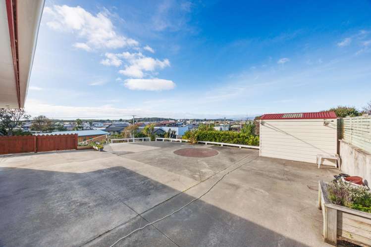 12 Robbie Street Foxton Beach_21