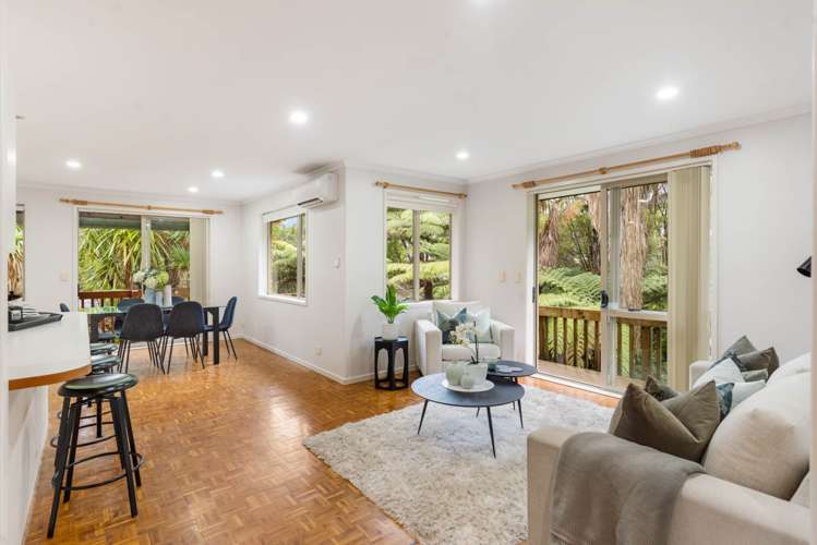 21 Frenz Drive Titirangi_6