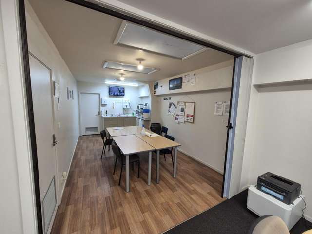 88 Aotaki Street Otaki_3