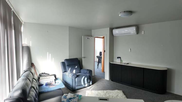 4/4 Freeman Way Manukau_14