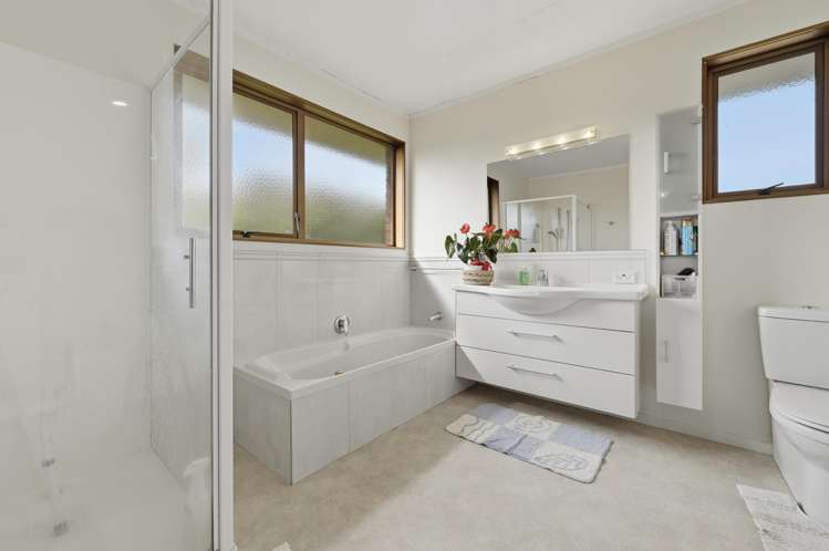 33 Lydbrook Place Otumoetai_8