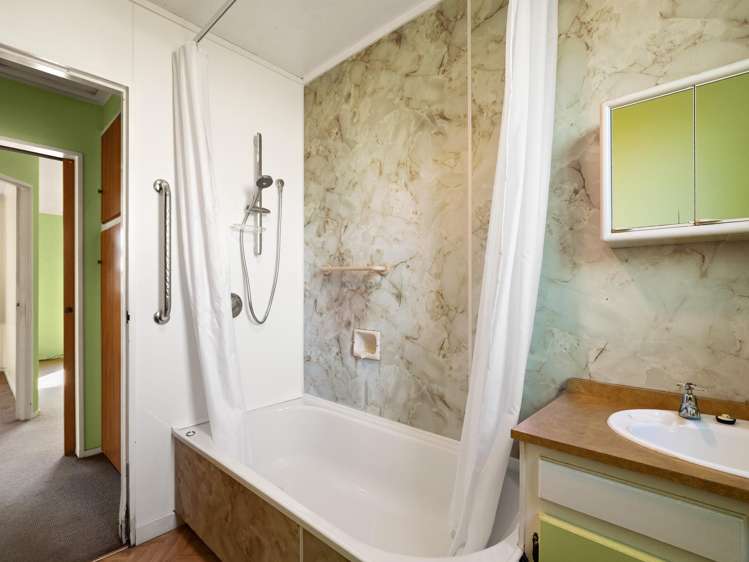 10D Law Street Caversham_17