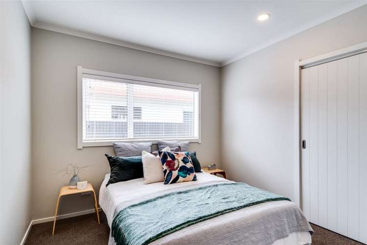 2 Warwick Crescent Taradale_10