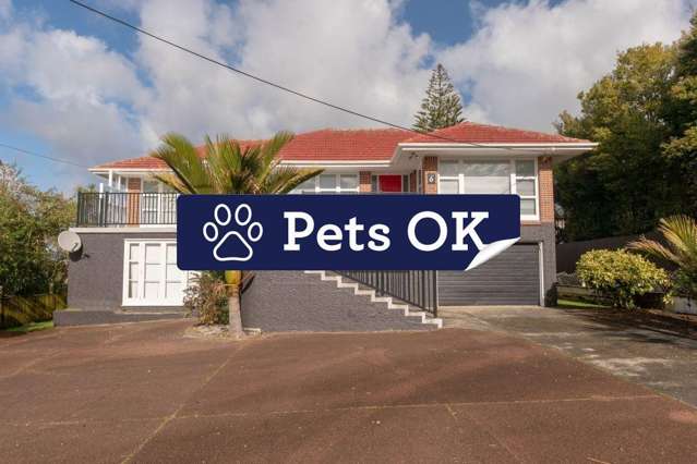 Large house ideal for extended families!
