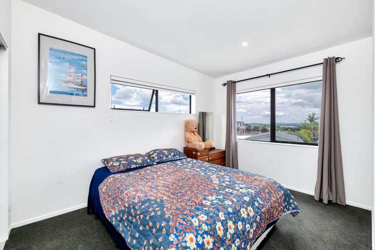 4337 Great North Road Glendene_13