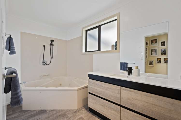 11 Brydon Street Renwick_14