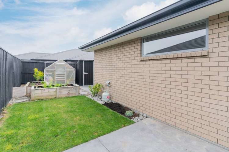 91 Sunline Avenue Lincoln_18