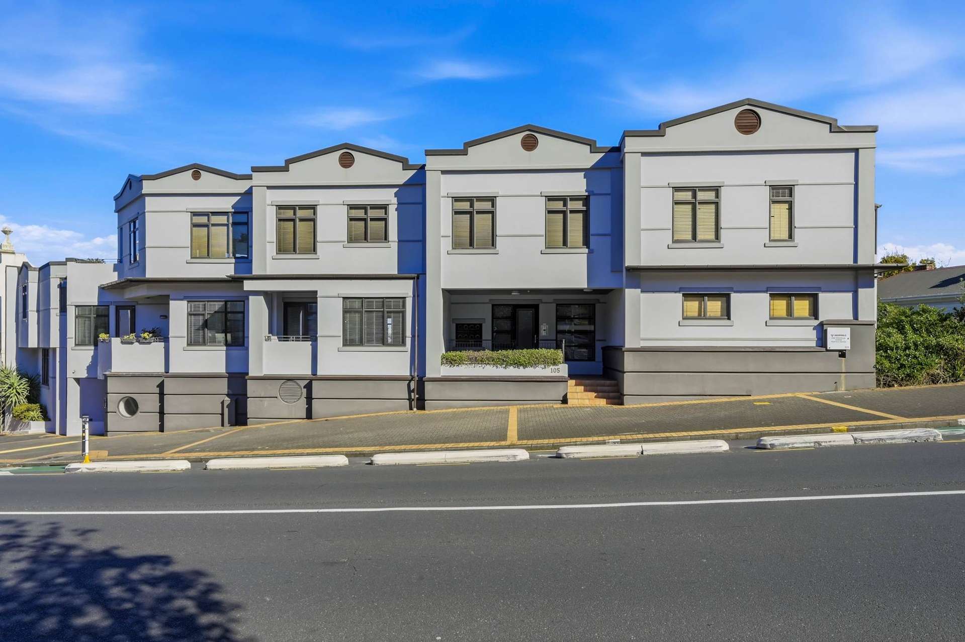 1C/105 Victoria Road Devonport_0