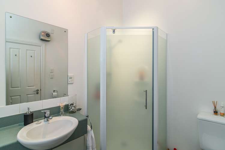 3/33 Hobson Street Thorndon_7