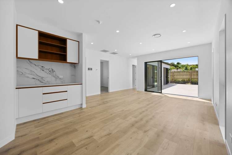 26 & 28 Furlough Road Opaheke_28