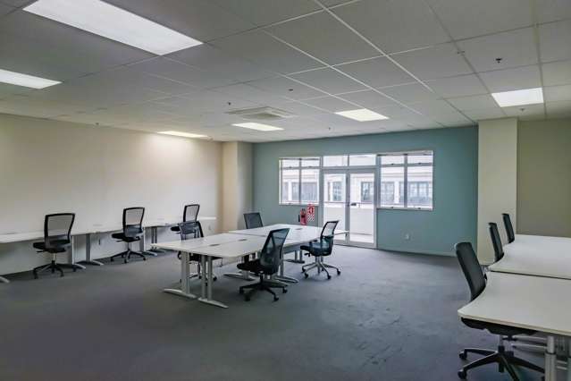 Unit E/146-152 Great South Road Papakura_2