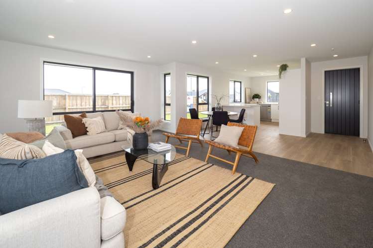 5 Strowan Avenue Elgin_4