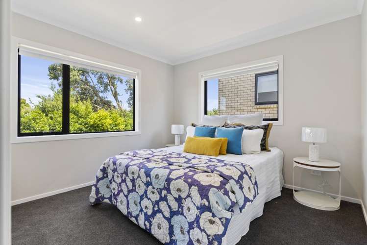 10/125b Metcalfe Road Ranui_8