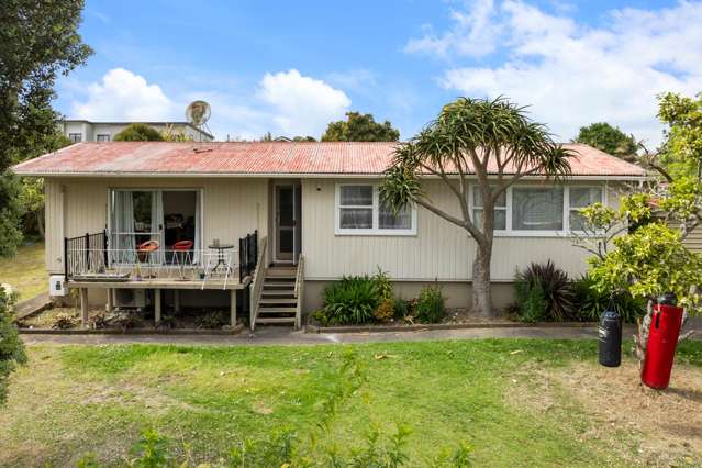 15 Craigbank Avenue New Lynn_4