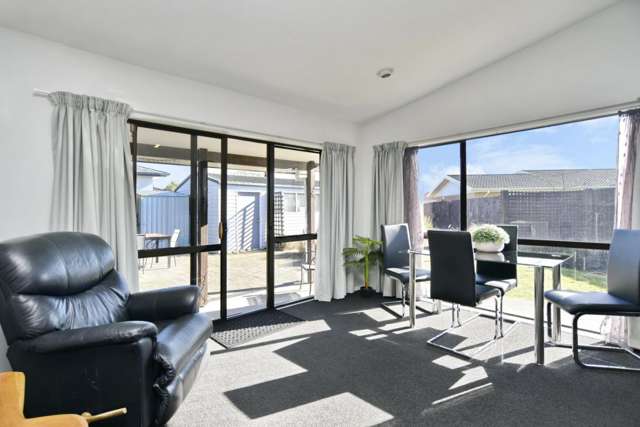 6 Heriott Close Burwood_2