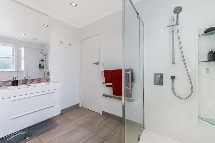 7 Mayfair Avenue Chartwell_14