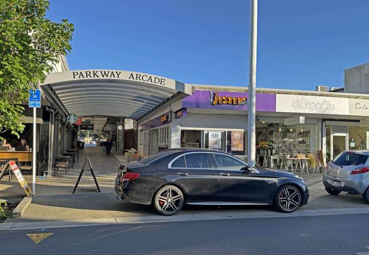 Shop 3/56 Hurstmere Road Takapuna_5