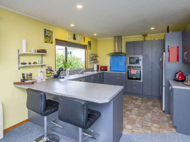 26 Kakariki Grove Waikanae_2