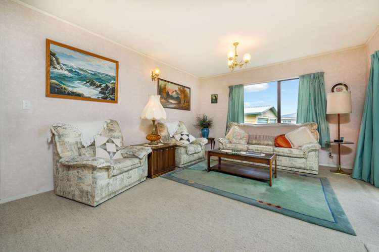 139 Vodanovich Road Te Atatu South_7