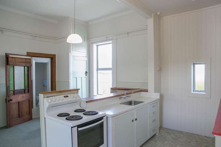 54 Louisa Street Gladstone_11