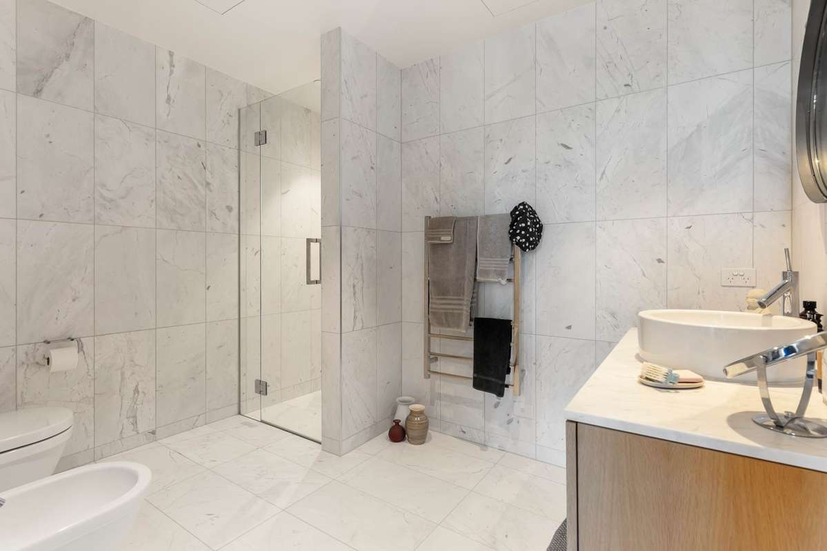 202/15B Augustus Terrace_4