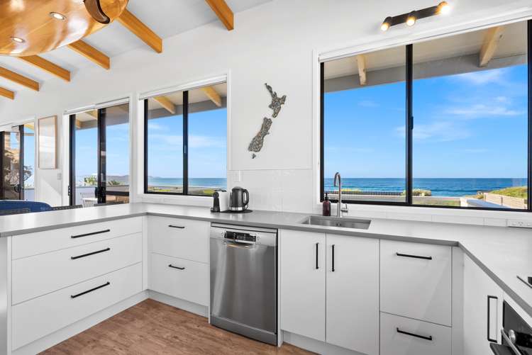 8 Hall Road Pataua North_22