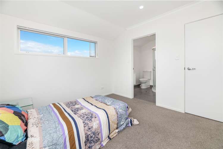 1/67a Metcalfe Road Ranui_17