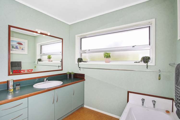 32 Kawakawa Bay Coast Road Kawakawa Bay_9