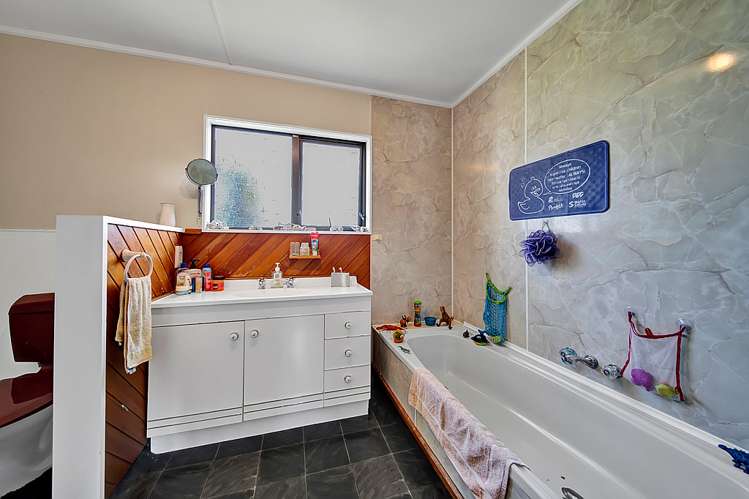 10 Fitzroy Street Normanby_13