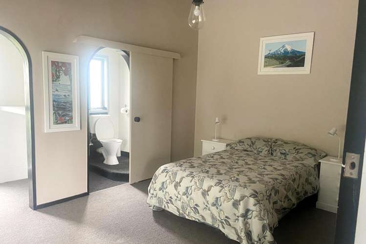 130 Smart Road Glen Avon_22