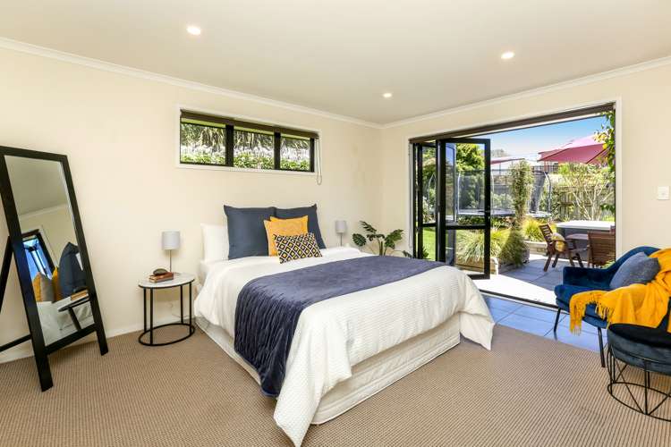 1185f South Road Oakura_17