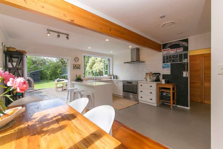 16 Tane Road Laingholm_6