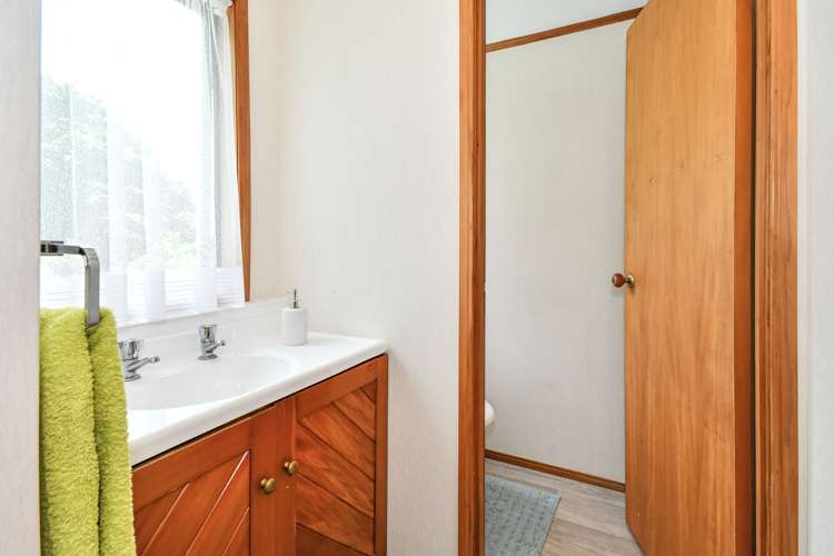 17 Calluna Crescent Totara Heights_15