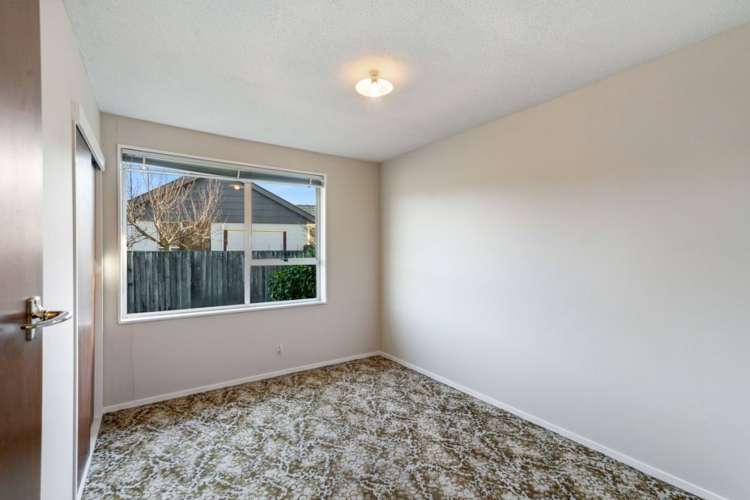 37 Oakley Crescent Hornby_10