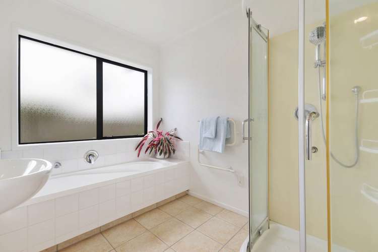 3 Atworth Way Burswood_11