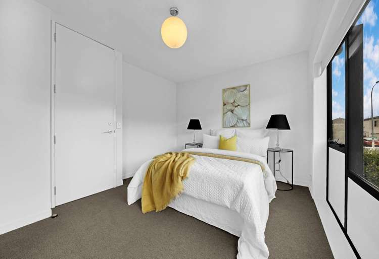 84 Norwood Drive Flat Bush_7