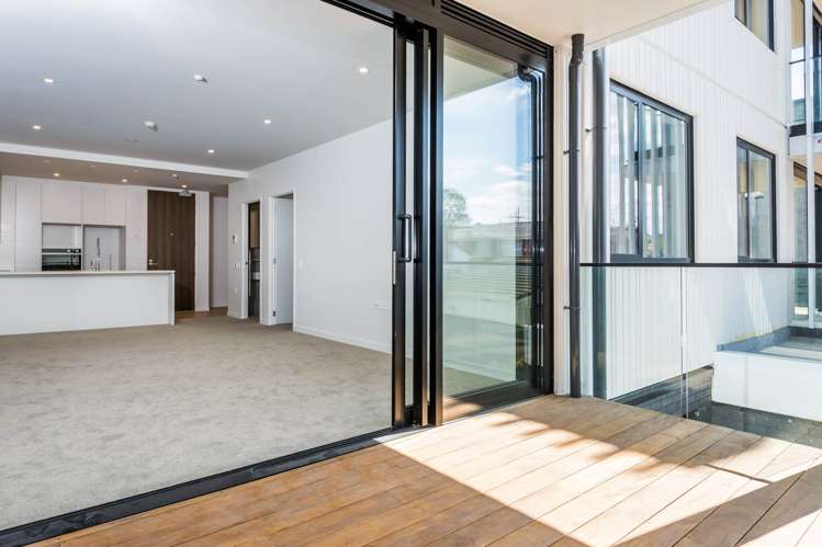 103/8B Lake Pupuke Drive Takapuna_11
