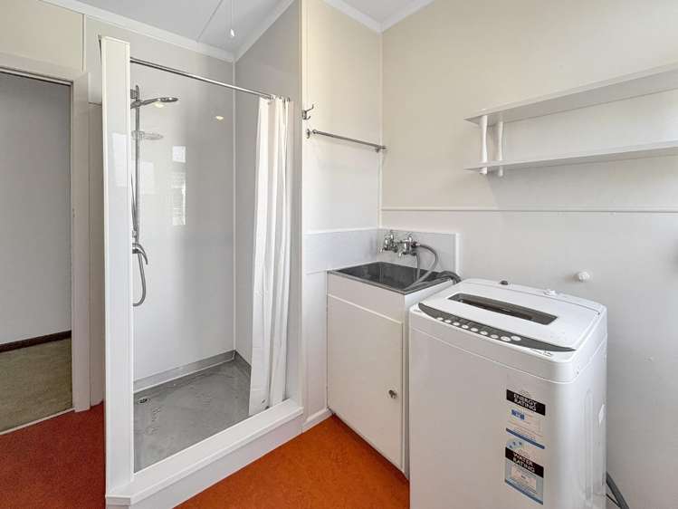 81 Moana Street 1236_21