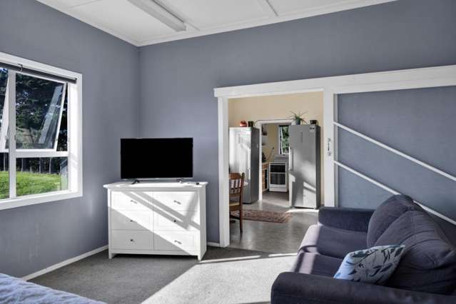 1099 Normanby Road Manaia_4