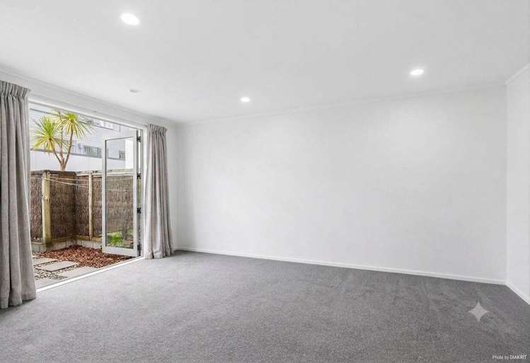 42/3 Wagener Place Mt Albert_2