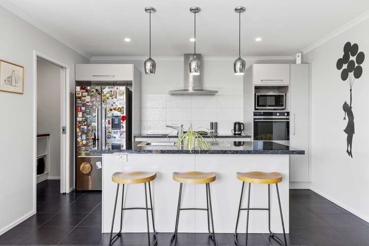 11 Tuhua Close Wharewaka_9