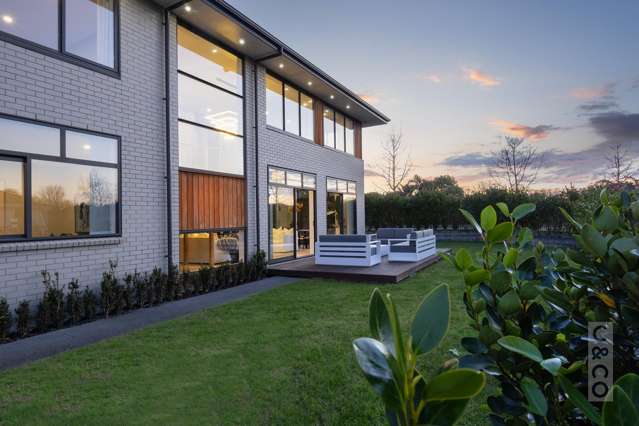 Impressive 423sqm Family Home - One of a Kind!