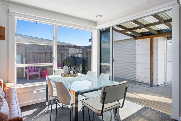 4 Robert McKeen Street Otaki Beach_9