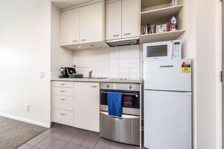 405/17 Amersham Way Manukau_3